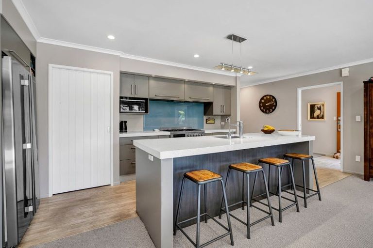Photo of property in 1 Becklands Place, Inglewood, 4330