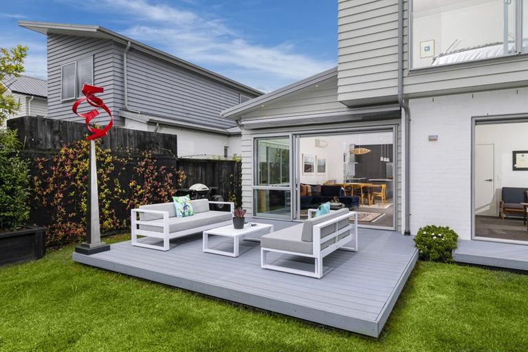 Photo of property in 19 Harakeke Road, Hobsonville, Auckland, 0616