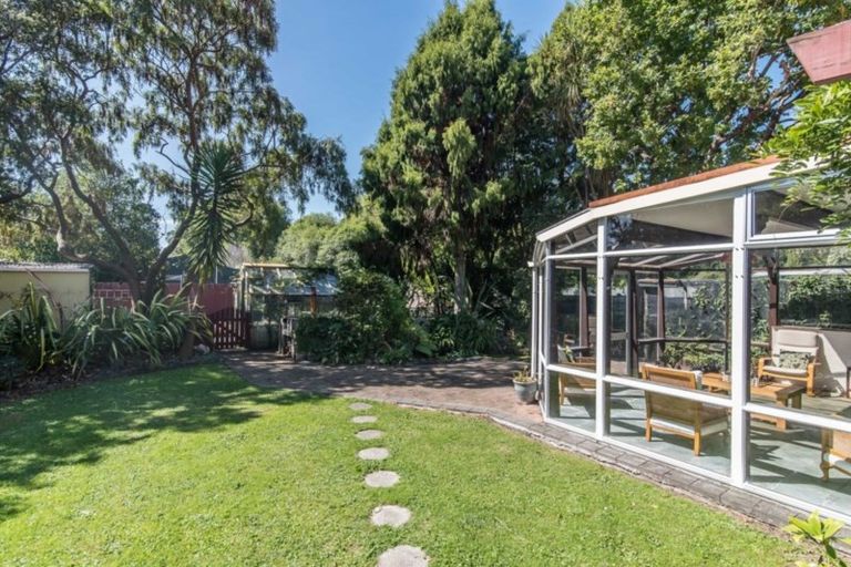 Photo of property in 53 Puriri Road, Waikanae, 5036