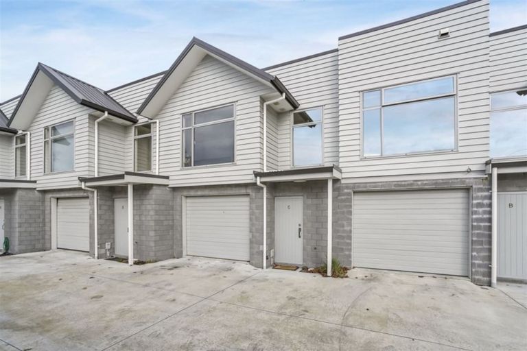 Photo of property in 215u4 Massey Street, Frankton, Hamilton, 3204