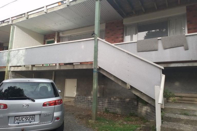 Photo of property in 2/153 Main Road, Tawa, Wellington, 5028