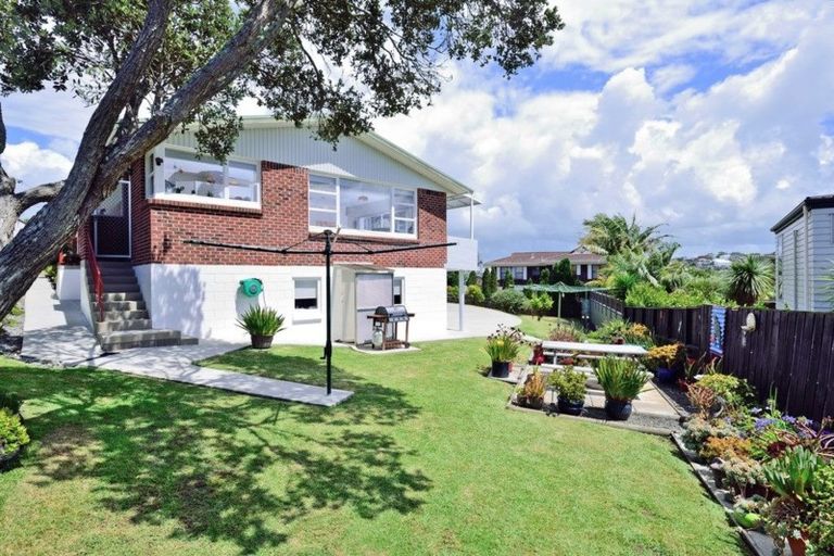 Photo of property in 3/35 Rangitoto Terrace, Milford, Auckland, 0620