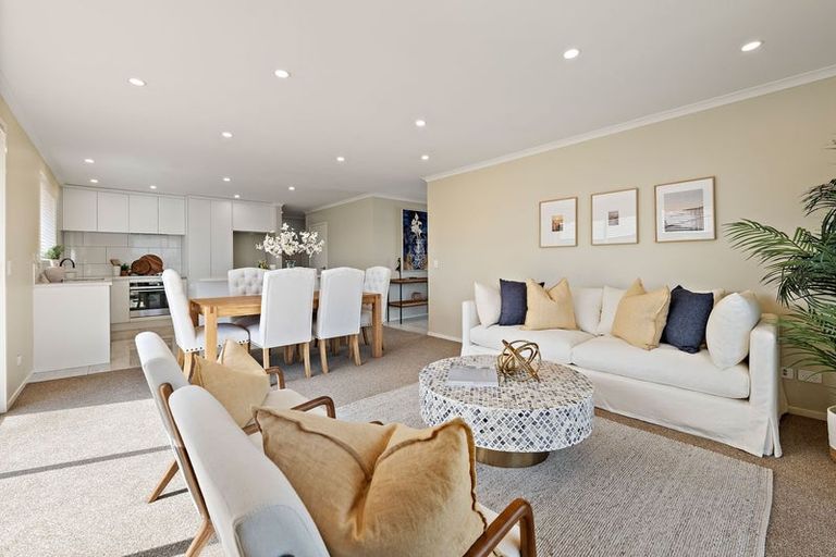 Photo of property in 1 Reremoana Close, Hawera, 4610