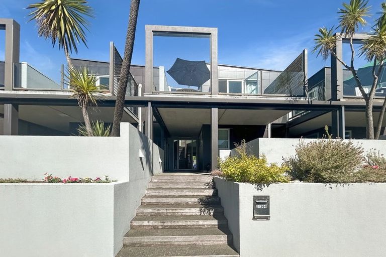 Photo of property in 364 Lake Terrace, Two Mile Bay, Taupo, 3330