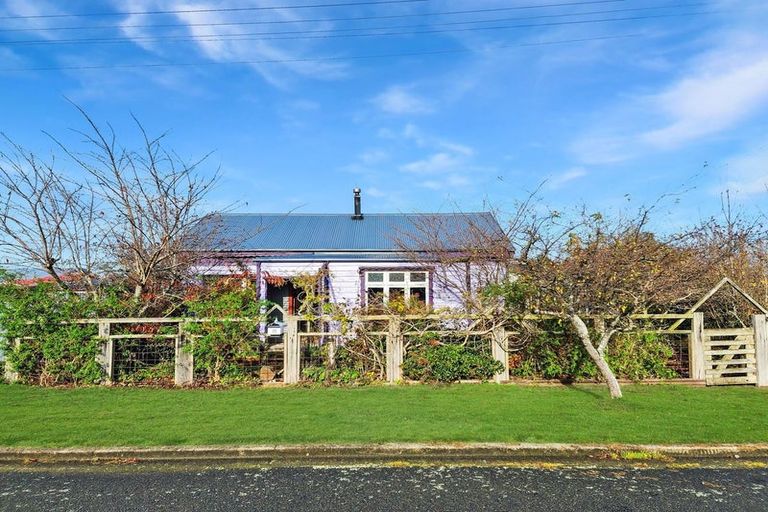 Photo of property in 15 Wamphray Street, Nightcaps, 9630