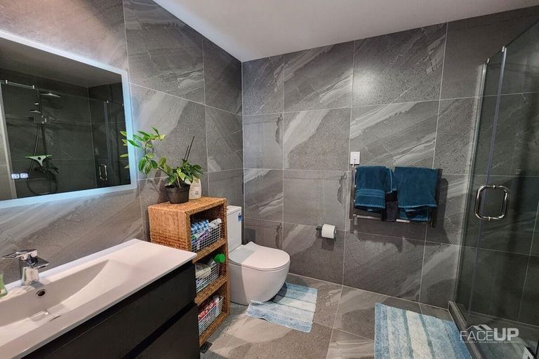 Photo of property in 15 Peihana Road, Hobsonville, Auckland, 0616