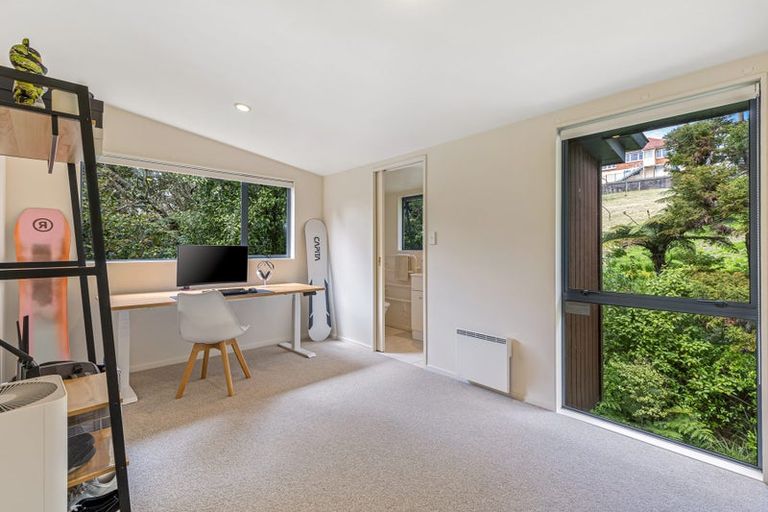 Photo of property in 23a Fairmount Road, Titirangi, Auckland, 0604