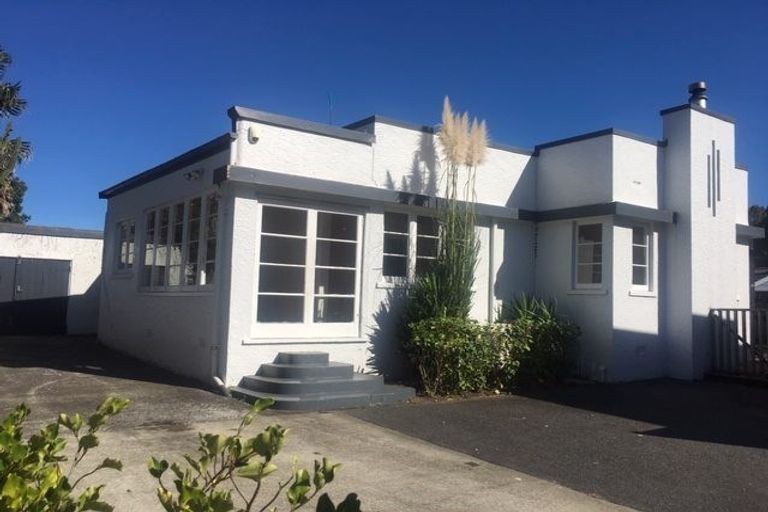 Photo of property in 47a Great South Road, Papakura, 2110