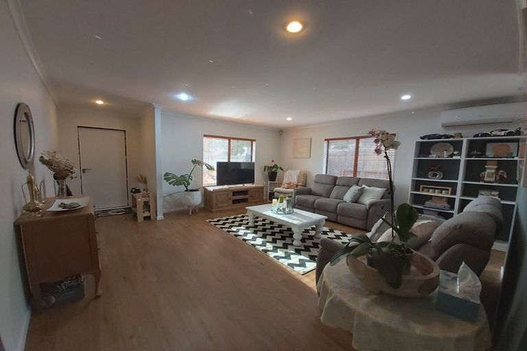 Photo of property in 15 Courtvale Place, Flat Bush, Auckland, 2019