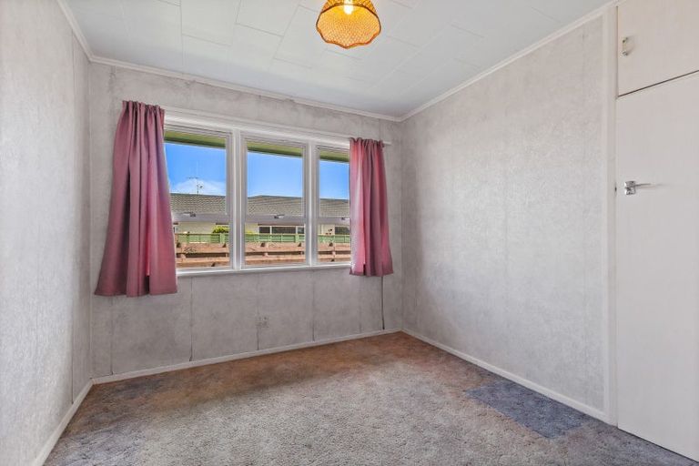 Photo of property in 156 Winchester Street, Levin, 5510