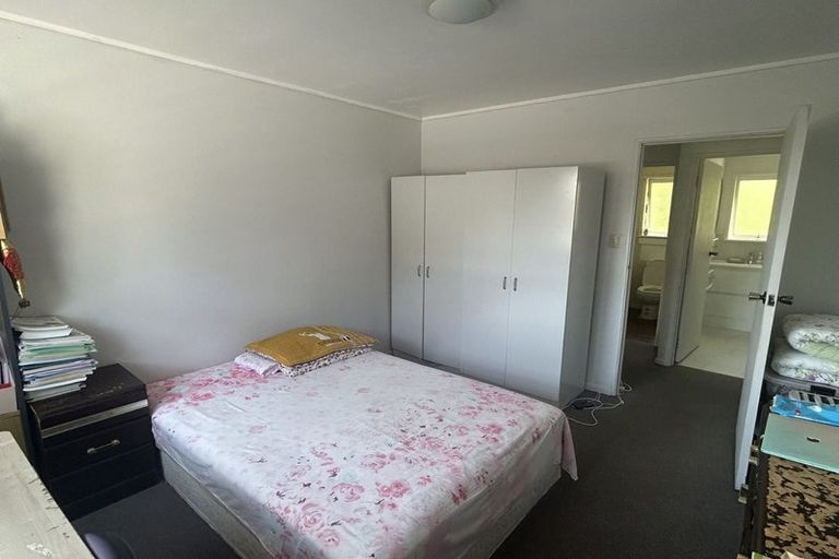 Photo of property in 1/58 Matipo Road, Mairangi Bay, Auckland, 0630
