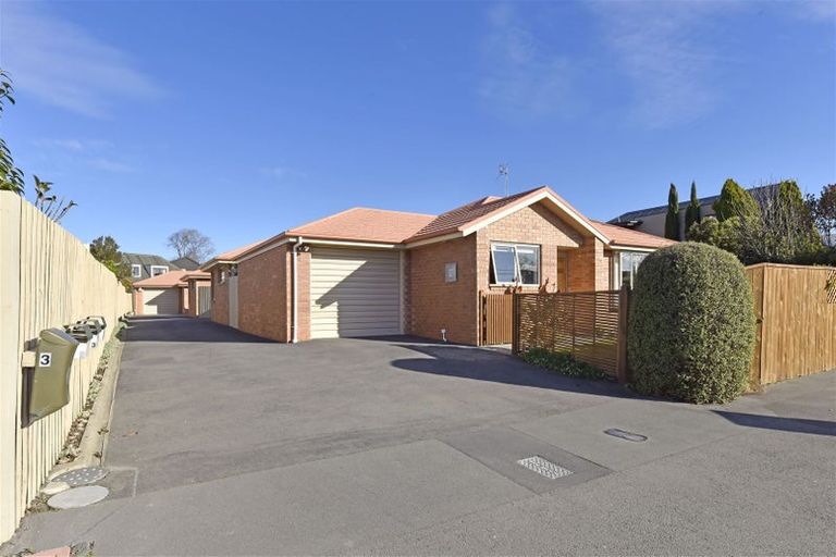Photo of property in 3/3 Staveley Street, Avonhead, Christchurch, 8042