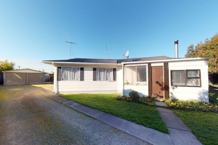Photo of property in 20 Grenville Street, Levin, 5510