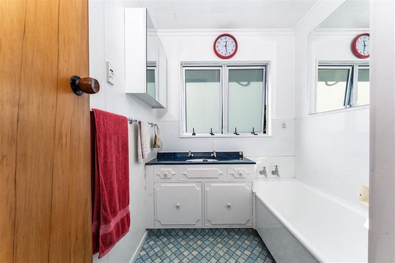 Photo of property in 1/6 Louisson Avenue, Stoke, Nelson, 7011