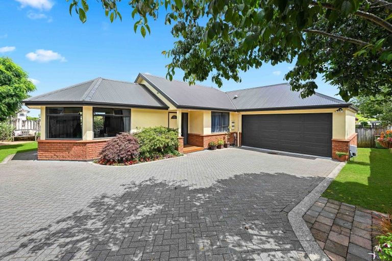Photo of property in 111a Poaka Avenue, Dinsdale, Hamilton, 3204