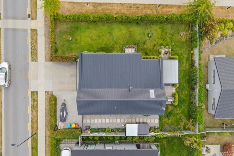 Photo of property in 20 Mount Nicholas Avenue, Wanaka, 9305