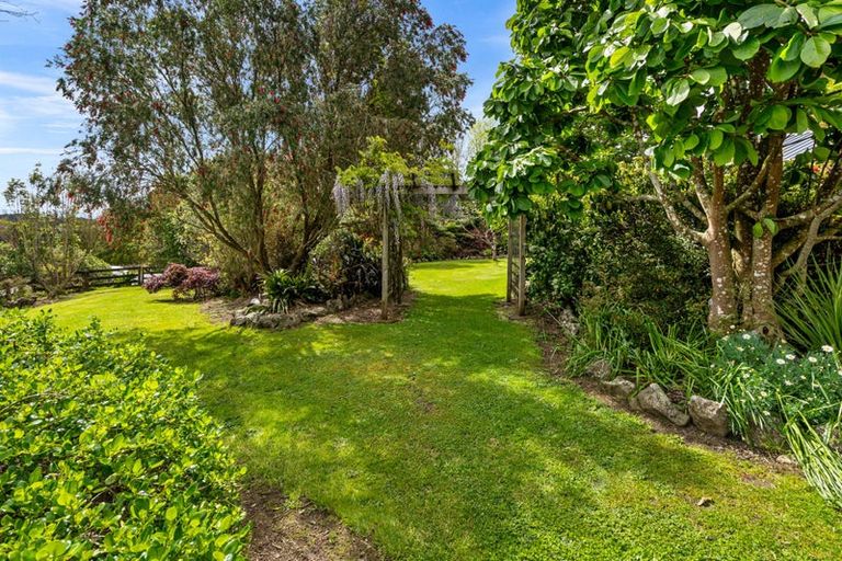 Photo of property in 211 Gray Road, Te Kamo, Kamo, 0185