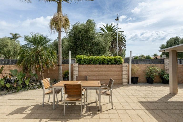 Photo of property in 34 Saint Heliers Place, Papamoa Beach, Papamoa, 3118