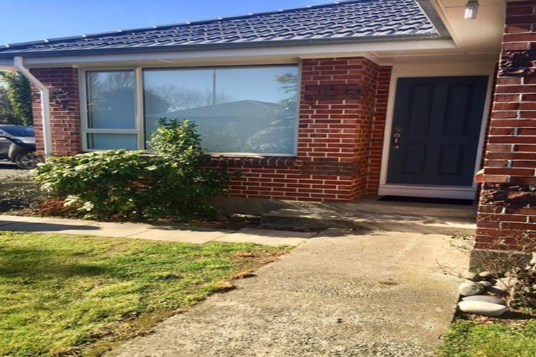 Photo of property in 83 Yaldhurst Road, Sockburn, Christchurch, 8042