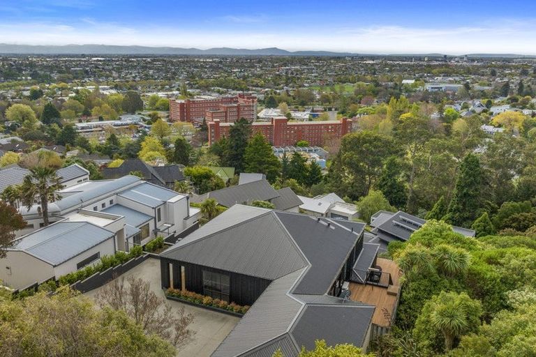 Photo of property in 19 Delhi Place, Cashmere, Christchurch, 8022