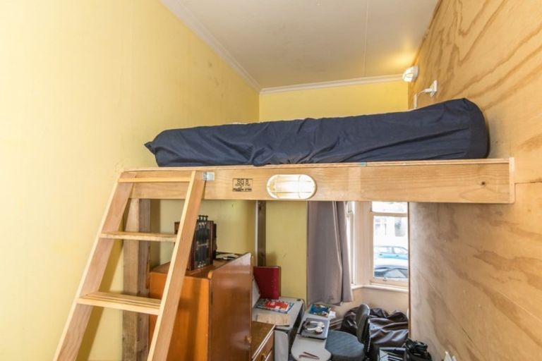 Photo of property in 104 Wallace Street, Mount Cook, Wellington, 6021