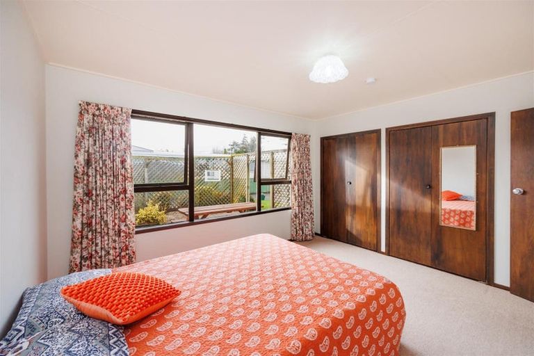 Photo of property in 12a Oxford Street, Marton, 4710
