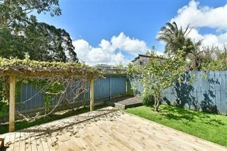 Photo of property in 55a Hatton Road, Orewa, 0931