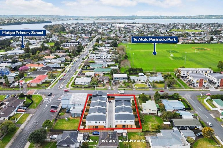 Photo of property in 106c Taikata Road, Te Atatu Peninsula, Auckland, 0610