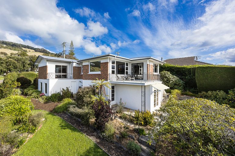 Photo of property in 57 Marion Street, Macandrew Bay, Dunedin, 9014