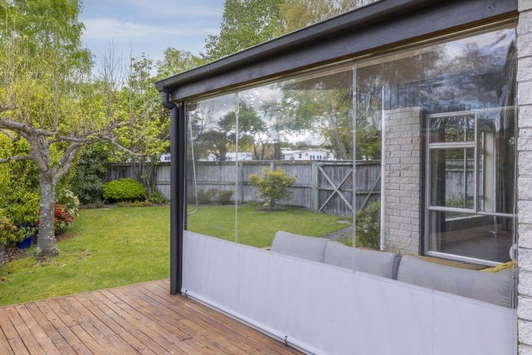 Photo of property in 23 Kereru Street, Two Mile Bay, Taupo, 3330