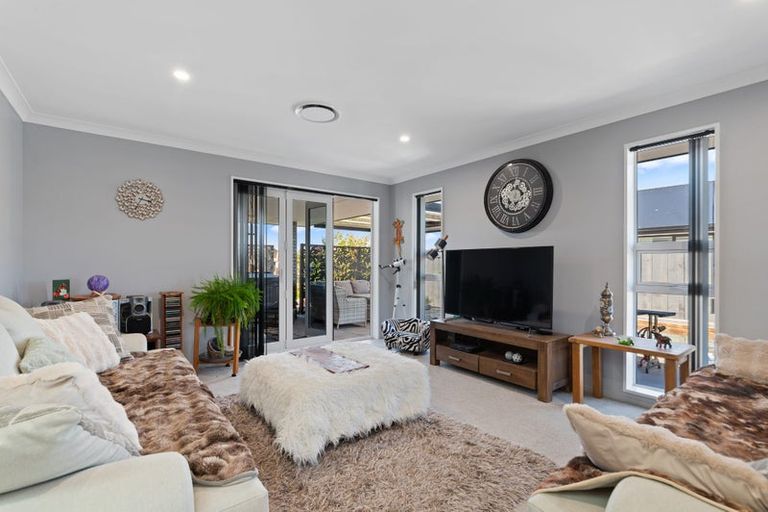 Photo of property in 14 Deans Place, Amberley, 7410