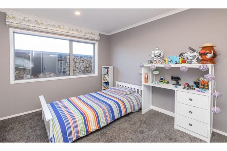 Photo of property in 15 Lignite Drive, Rolleston, 7614