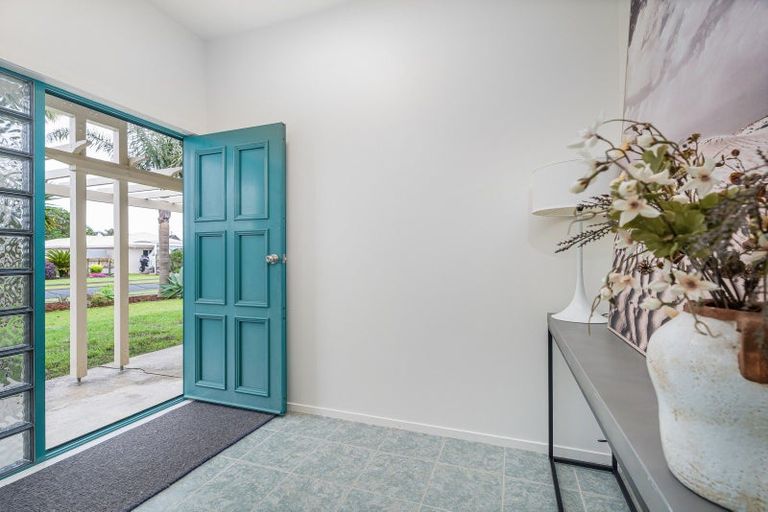 Photo of property in 10 Protea Crescent, Whitianga, 3510