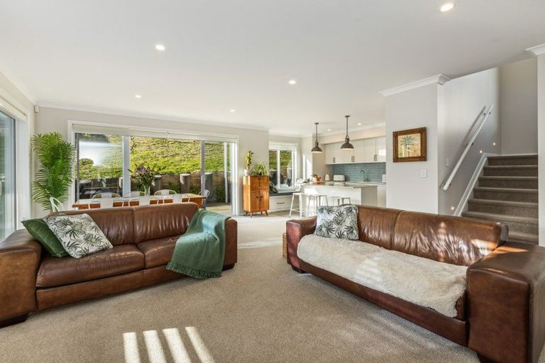Photo of property in 140 Godfrey Drive, Orewa, 0931