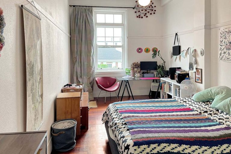 Photo of property in Blythswood Flats, 2/3 Aro Street, Aro Valley, Wellington, 6021