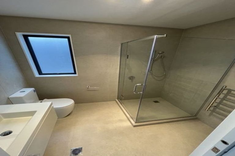 Photo of property in 18 Waipuhinui Way, Wiri, Auckland, 2104