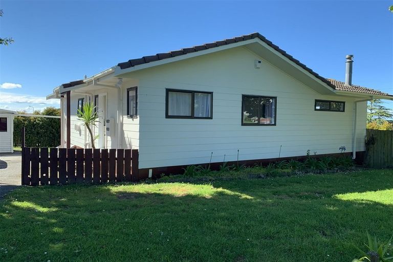 Photo of property in 24 Aspiring Avenue, Clover Park, Auckland, 2019