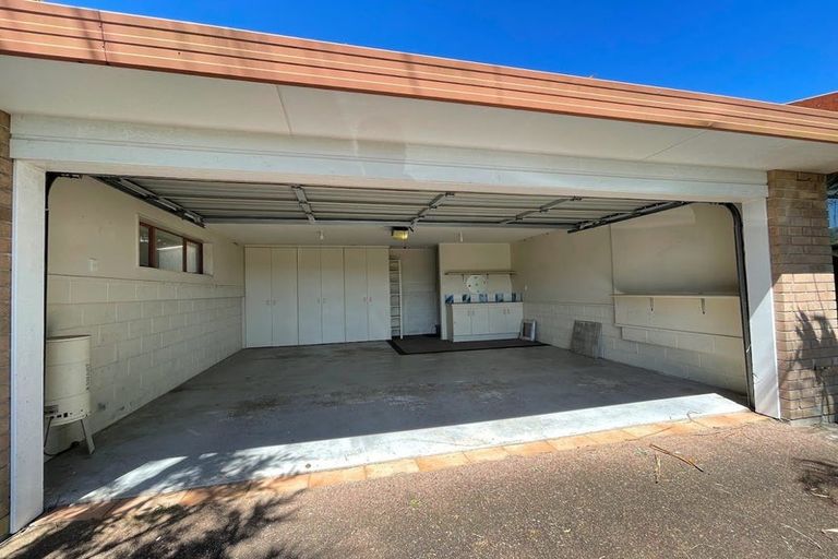 Photo of property in 45 Tenbless Court, Unsworth Heights, Auckland, 0632