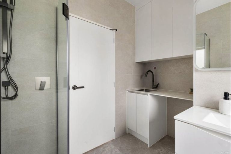 Photo of property in 27 Oopunga Road, Pukekohe, 2120