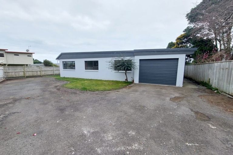 Photo of property in 3 Prudence Place, Oakura, 4314