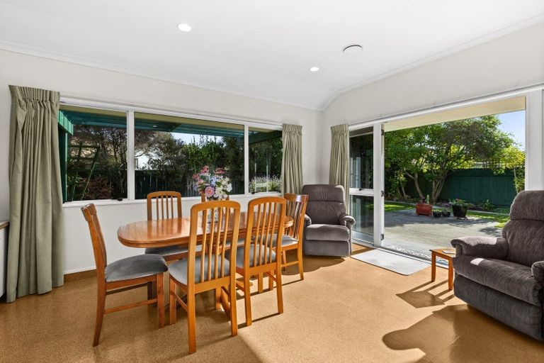 Photo of property in 9 Gresham Place, Taradale, Napier, 4112