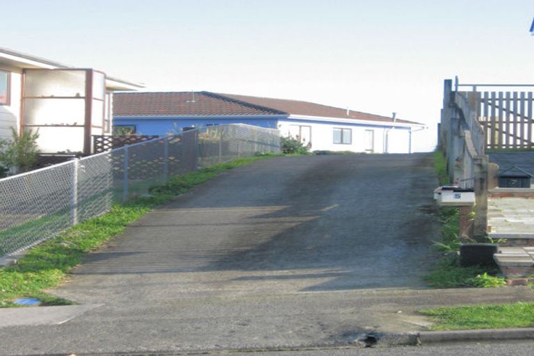 Photo of property in 3/5 Rothwell Street, Titahi Bay, Porirua, 5022