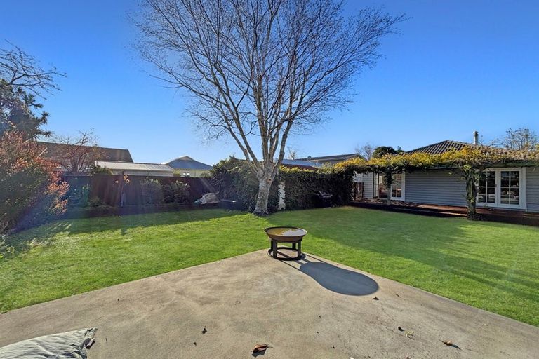 Photo of property in 65 Windermere Road, Papanui, Christchurch, 8053