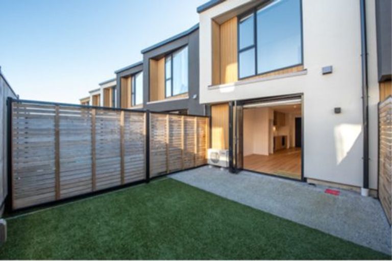 Photo of property in 29/10 Trieste Way, Paraparaumu, 5032