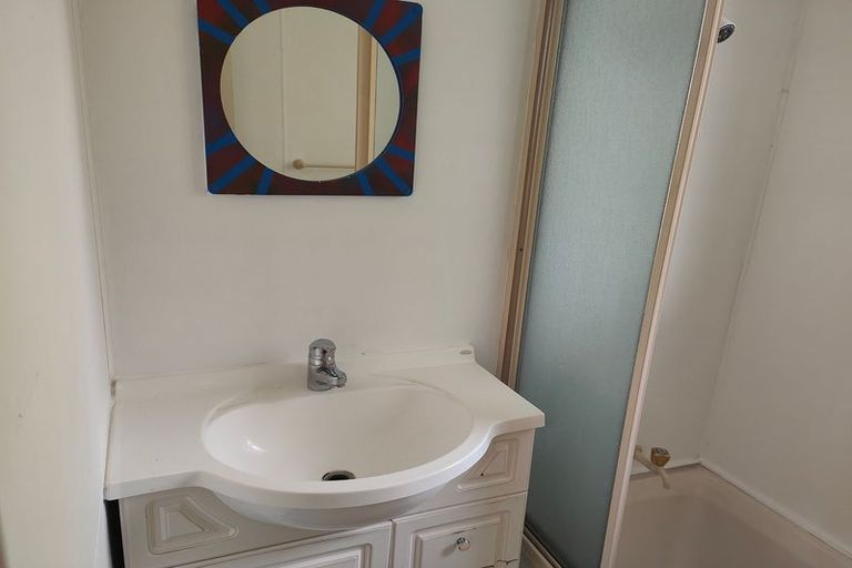 Photo of property in 38 Durham Street, Te Atatu Peninsula, Auckland, 0610