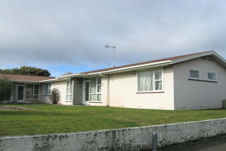 Photo of property in 4/93 Ruahine Street, Roslyn, Palmerston North, 4414