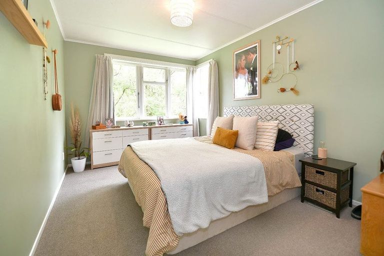 Photo of property in 136 Awaroa Road, Helensville, 0800