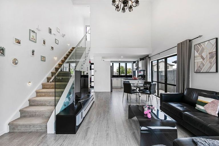 Photo of property in 23 Matata Drive, Takanini, 2112