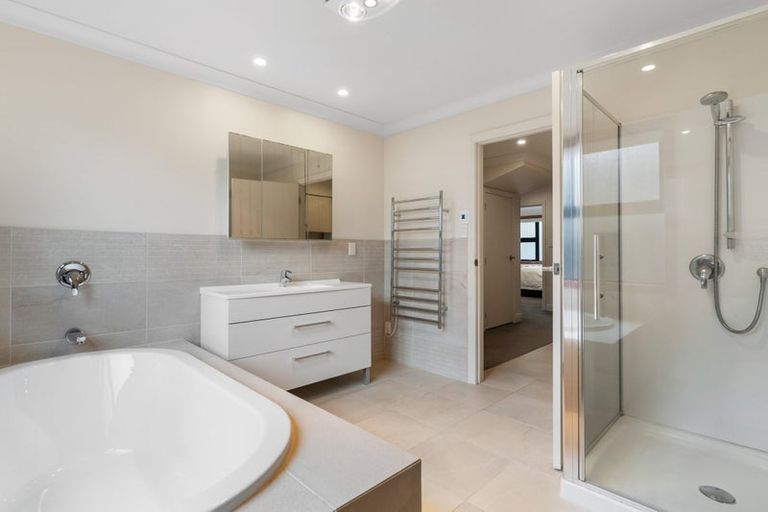 Photo of property in 8 Eric Price Avenue, Takapuna, Auckland, 0620