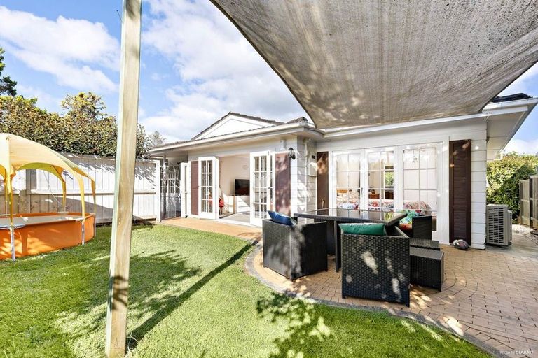 Photo of property in 73 Hutchinsons Road, Bucklands Beach, Auckland, 2014